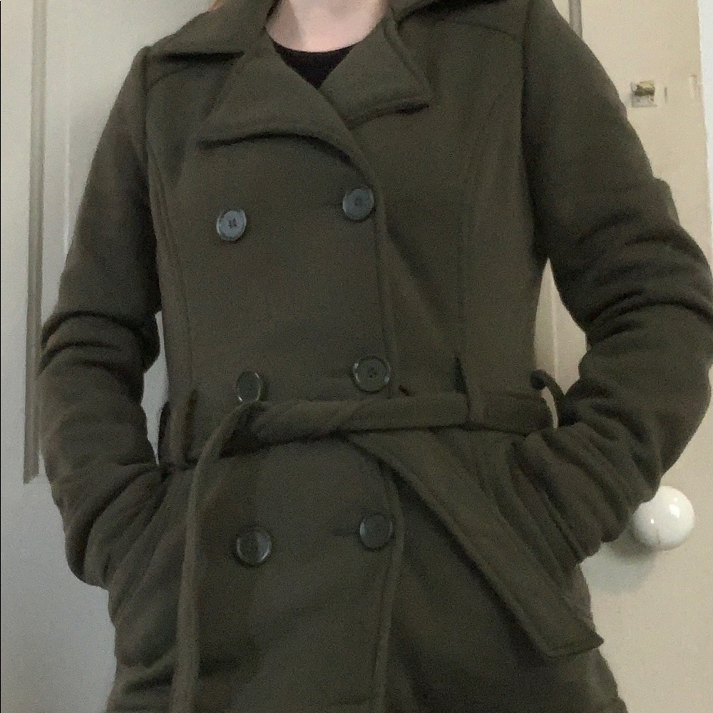 Army green button jacket with pockets